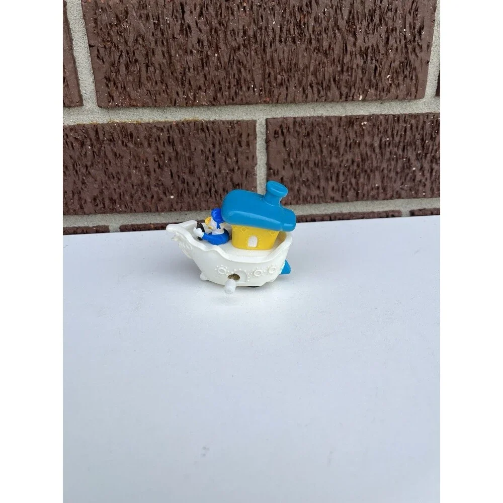 1993 Donald Duck Wind Up Boat Disney Toon Town Burger King Toy